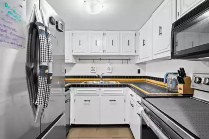 Kitchen Photo of 107 9700 Glenacres Drive, Richmond, BC