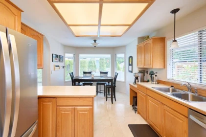 Breakfast Nook Photo of 23635 108 Loop, Maple Ridge, BC