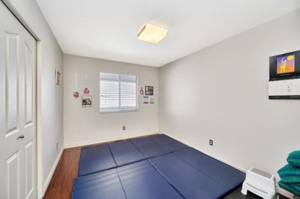 Powder Room Photo of 23635 108 Loop, Maple Ridge, BC