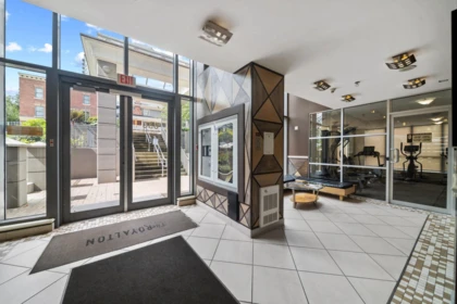 101 850 Royal Avenue, New Westminster, BC, New Westminster — Apartment/Condo for sale