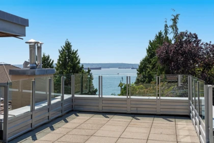 Kitchen Photo of 2189 Argyle Avenue, West Vancouver, BC