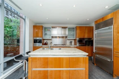 Family Room Photo of 1163 W Cordova Street, Vancouver, BC