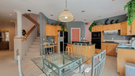 Breakfast Nook Photo of 147 Aspenwood Drive, Port Moody, BC