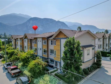 4 1188 Wilson Crescent, Squamish, BC, Squamish — Townhouse for sale