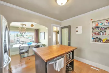 Kitchen Island Photo of 2150 Nanaimo Street, Vancouver, BC