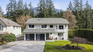 295 Forrest Crescent, Hope, BC