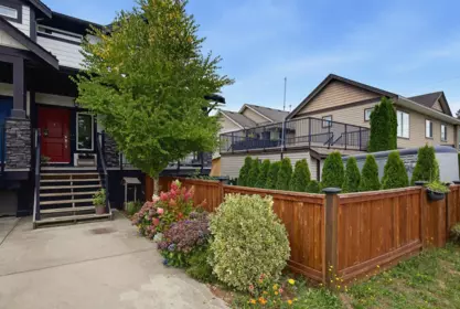 33367 5th Avenue, Mission, BC, Mission — Half Duplex for sale