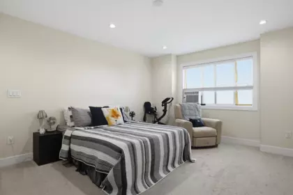 Garage Interior Photo of 33367 5th Avenue, Mission, BC