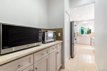 Kitchen Island Photo of 22 Maple Court, Port Moody, BC