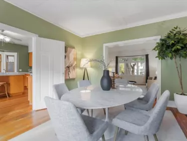 Breakfast Nook Photo of 308 E 23rd Avenue, Vancouver, BC