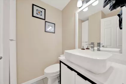 Walk-In Closet Photo of 15017 73a Avenue, Surrey, BC