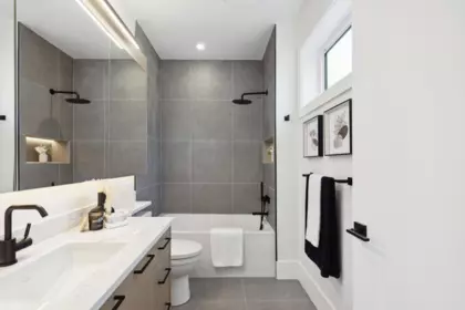 Mudroom Photo of #1 2244 E 11th Avenue, Vancouver, BC