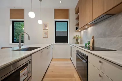 2 164 E 38th Avenue, Vancouver, BC, Vancouver — Townhouse for sale
