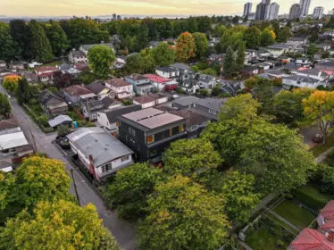 Street View Photo of 2 164 E 38th Avenue, Vancouver, BC