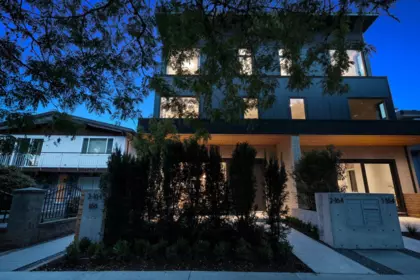 Swimming Pool Photo of 2 164 E 38th Avenue, Vancouver, BC