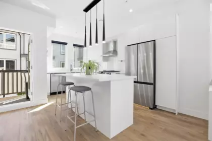 Kitchen Island Photo of 38 11851 232 Street, Maple Ridge, BC