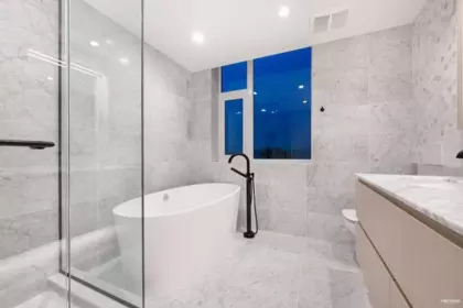 Laundry Room Photo of 1502 1180 Broughton Street, Vancouver, BC
