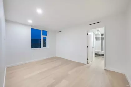Powder Room Photo of 1502 1180 Broughton Street, Vancouver, BC