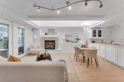 Family Room Photo of 1939 W 12th Avenue, Vancouver, BC