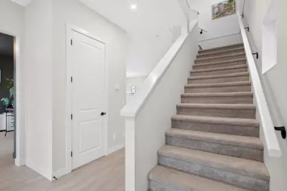 Entry Foyer Photo of 11328 230 Street, Maple Ridge, BC