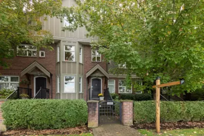 Backyard Photo of 1680 E Pender Street, Vancouver, BC