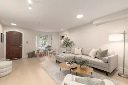 Primary Bedroom Photo of 1680 E Pender Street, Vancouver, BC