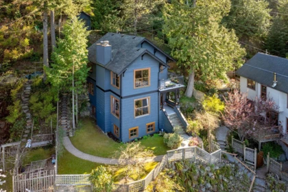 555 Roocroft Lane, Bowen Island, BC, Bowen island — Single Family Residence for sale