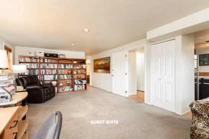 Hot Tub / Spa Photo of 555 Roocroft Lane, Bowen Island, BC