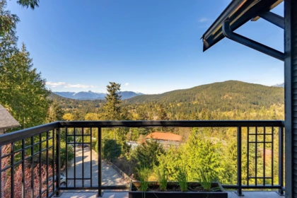 Loft / Bonus Room Photo of 555 Roocroft Lane, Bowen Island, BC