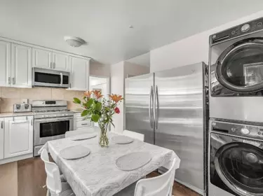 938 E 29th Street, North Vancouver, BC, North Vancouver — Single Family Residence for sale