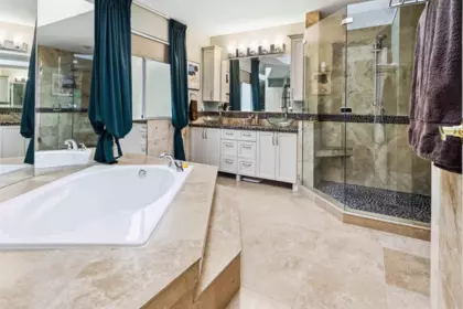 Entry Foyer Photo of 1336 Cimarron Drive, Coquitlam, BC