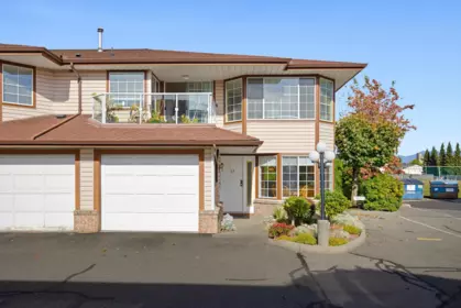 38 32659 George Ferguson Way, Abbotsford, BC, Abbotsford — Townhouse for sale