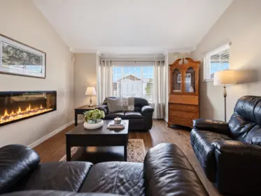 34 6885 184 Street, Surrey, BC, Surrey — Townhouse for sale