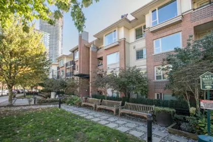 313 4728 Dawson Street, Burnaby, BC, Burnaby — Apartment/Condo for sale