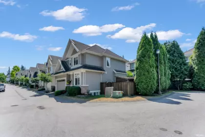 10 3502 150a Street, Surrey, BC, Surrey — Townhouse for sale