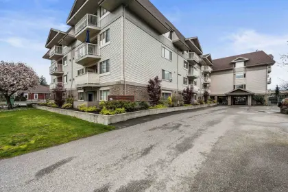 215 9186 Edward Street, Chilliwack, BC, Chilliwack — Apartment/Condo for sale