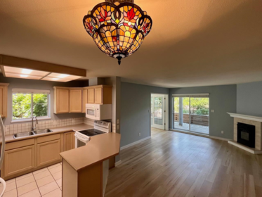 1 689 Park Road, Gibsons, BC, Gibsons — Apartment/Condo for sale