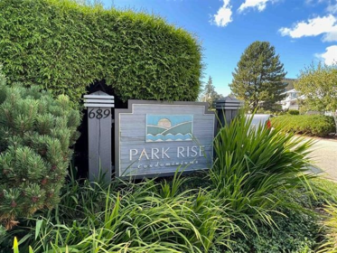 1 689 Park Road, Gibsons, BC, Gibsons — Apartment/Condo for sale