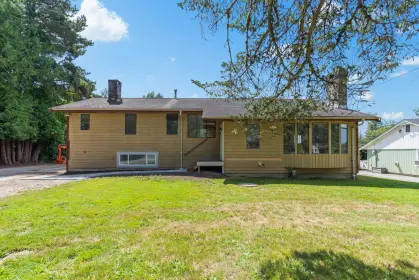 23114 Old Yale Road, Langley, BC, Langley — Single Family Residence for sale