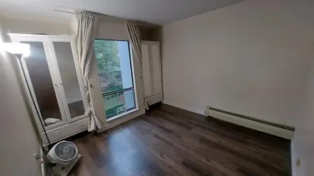 301 1945 Woodway Place, Burnaby, BC, Burnaby — Apartment/Condo for sale