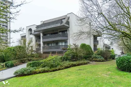 301 1945 Woodway Place, Burnaby, BC, Burnaby — Apartment/Condo for sale