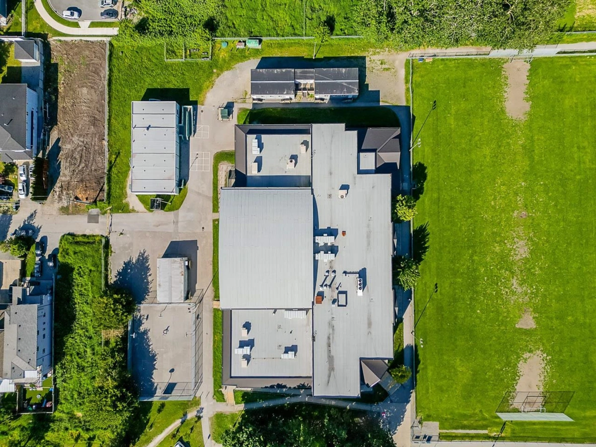 Kitchen Island Photo of 231 Lawrence Street, New Westminster, BC