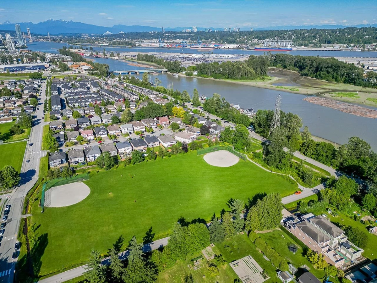 Mudroom Photo of 231 Lawrence Street, New Westminster, BC