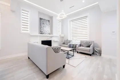 6893 Burns Street, Burnaby, BC, Burnaby — Half Duplex for sale