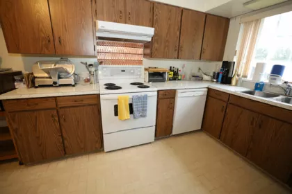 Kitchen Island Photo of 5690 Mermaid Street, Sechelt, BC
