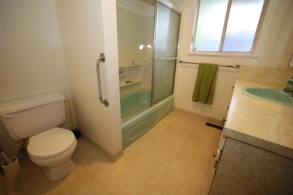 Primary Bathroom Photo of 5690 Mermaid Street, Sechelt, BC