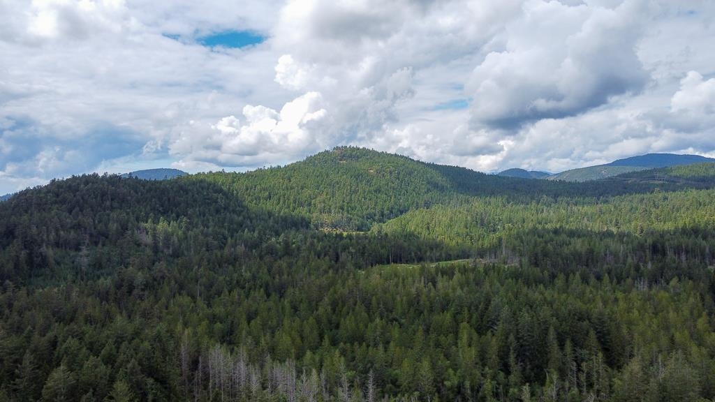 Guest Bathroom Photo of 13611 Barabash Road, Madeira Park, BC