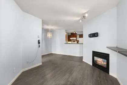 234 5600 Andrews Road, Richmond, BC, Richmond — Apartment/Condo for sale