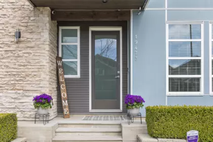 19473 72 Avenue, Surrey, BC, Surrey — Single Family Residence for sale