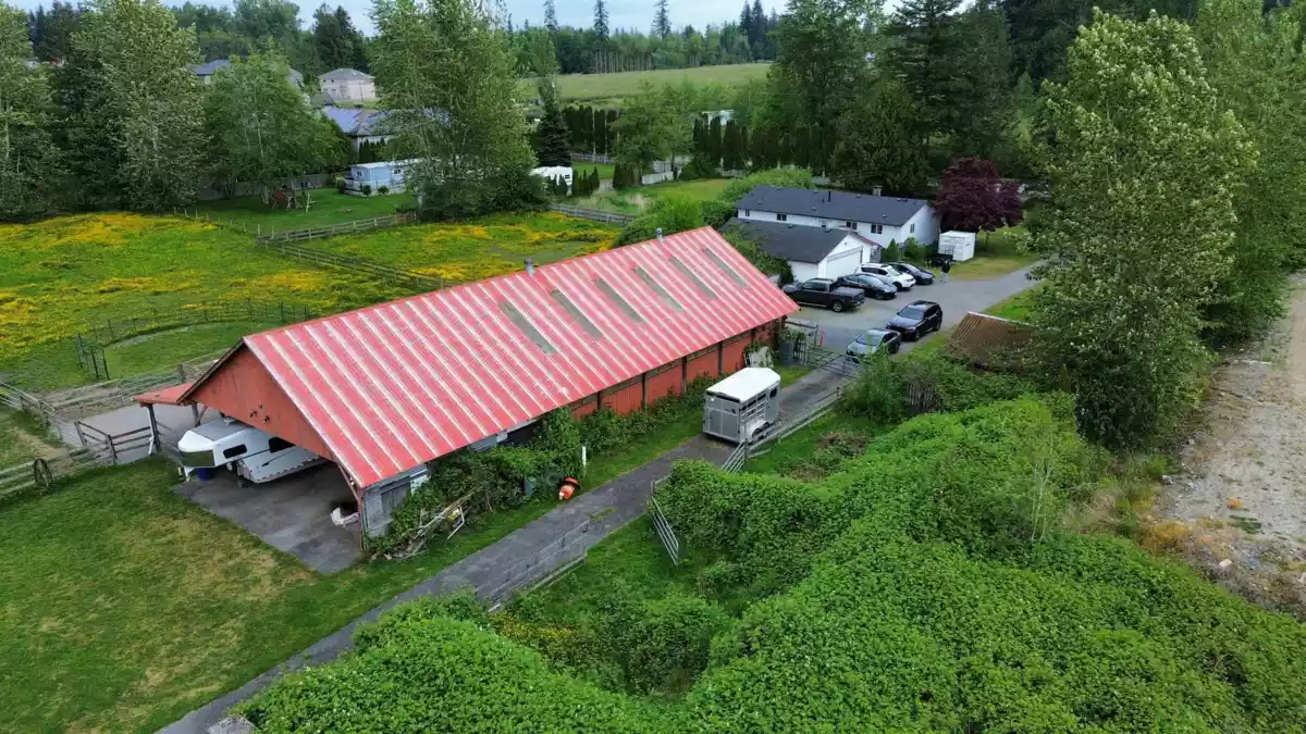 Laundry Room Photo of 3561 240 Street, Langley, BC